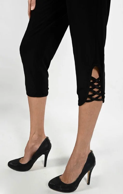 Frank Lyman Knit Criss Cross Bottom Capri