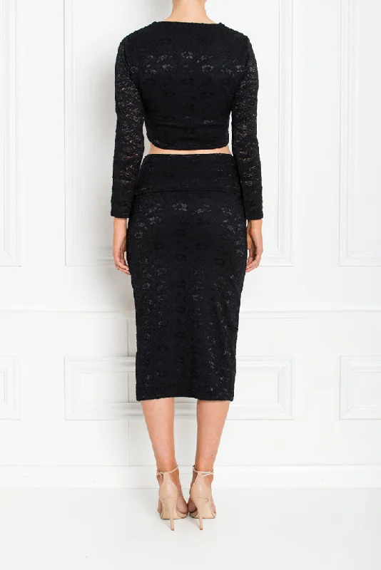 KLARA BLACK LACE CROP TOP WITH LONG SLEEVES